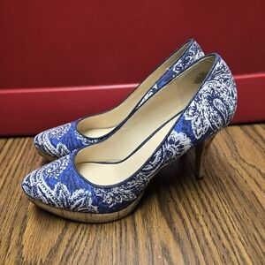Elegant Blue and White Nine West Women's Heels.